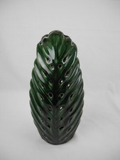 ancien vase imitation feuille