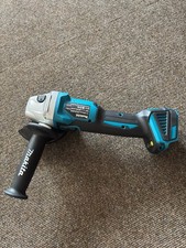 Makita  125mm 18 DGA404 V Meuleuse d’Angle sans Fil