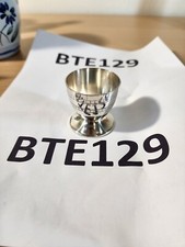 Coquetier en métal argenté