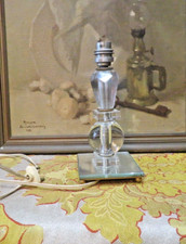 ancienne petite lampe de