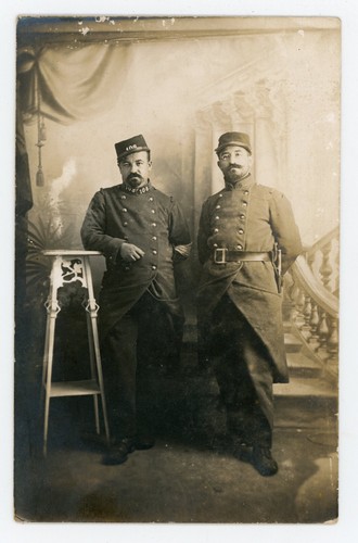 Carte photo deux militaires - photo,,