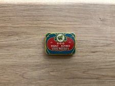 Boite d'aiguilles ancienne