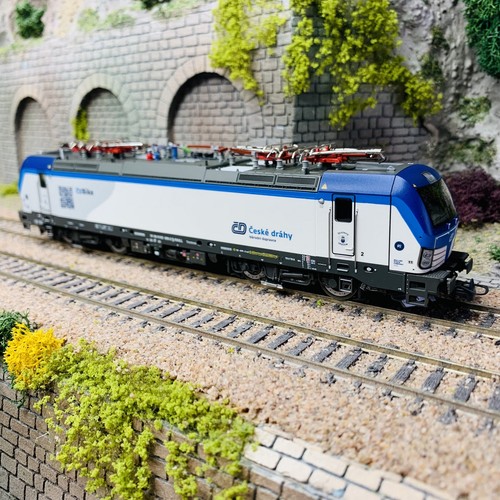 Locomotive électrique 193