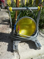 FEU antibrouillard  PHARE ZED 1000 fixé sur support metallique