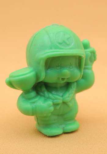 Bonux kiki figurine pilote - bonux,