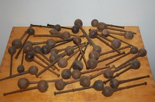 Lot de 44 anciens fuseaux de dentellière