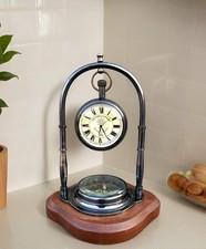 Belle horloge de bureau