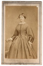cdv E. Fondary femme en pieds