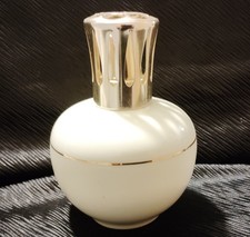 Lampe Berger Réf 23549 blanche filet or