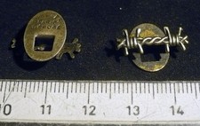 badge INSIGNE col prisonnier guerre 1939 barbelé ancien combattant militaria