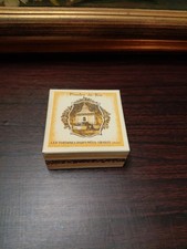 Parfaite ! Ancienne boîte à