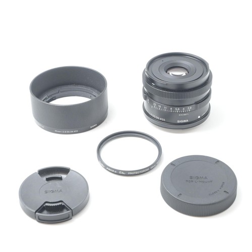 Objectif contemporain sigma - sigma, 45