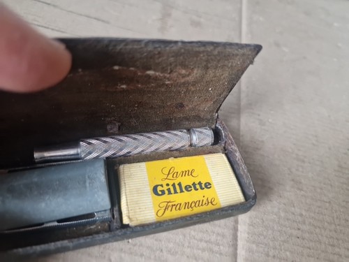 Rasoir ancien mécanique - ancien,