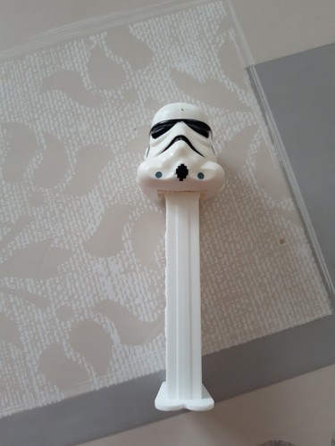 Pez starwars stormtrooper - pez,