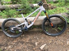 2023 Santa Cruz C - V6 with