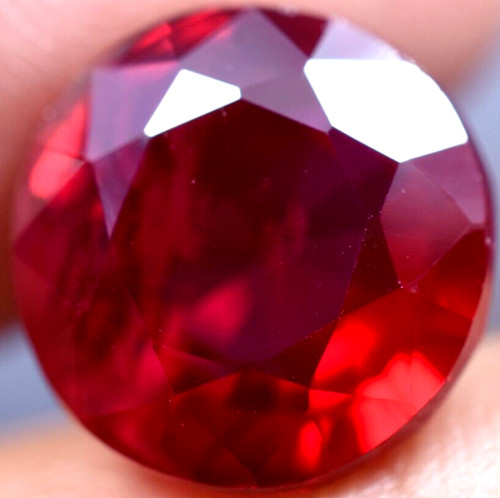 Naturel rouge painite ct - 11.40,