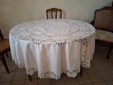 NAPPE RONDE ANCIENNE, BRODEE, AJOUREE, en coton, diam. 210 cm