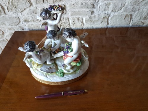 Grand groupe porcelaine - grand,
