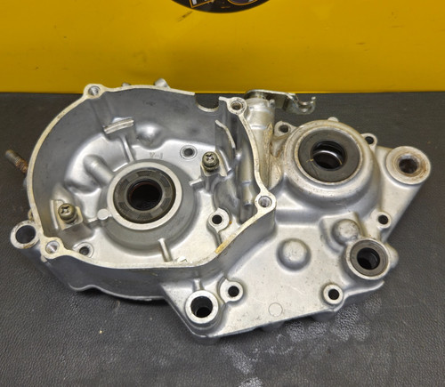 Carter moteur gauche - moteur,