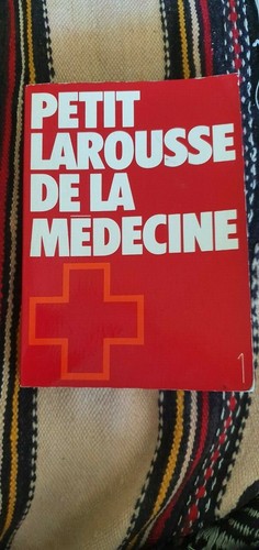 Petit larousse medecine - de,