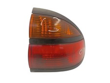 Feu arriere principal droit