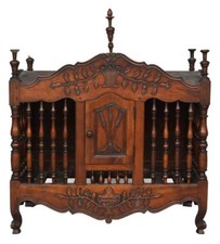 Meuble panetière Provençale en noyer époque XVIIIème