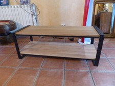 Table basse industrielle modèle "conférence"