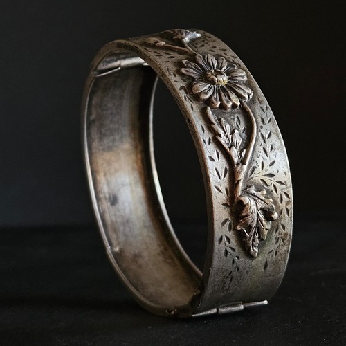 Bracelet manchette articulé