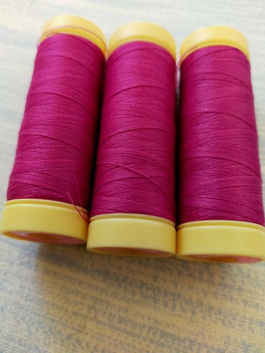 Bobines fil fuchsia - fuchsia,