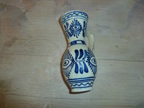 étrange vase origine - vase, d'origine