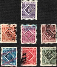 Madagascar 1947 n°TA31, 34, 35, 36, 37, 38, 39 Valeur dans un losange (ø)