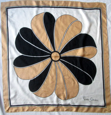 - PIERRE CARDIN Foulard   soie  TBEG  vintage Scarf 76x78 cm