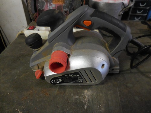 Rabot foxter 850w electrique
