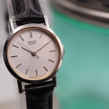 Montre à quartz femme SEIKO