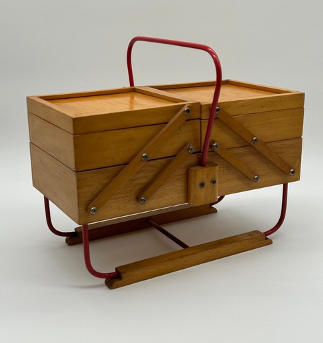 Travailleuse mini bois et - en,