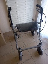 rollator  déambulateur