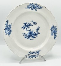 Assiette en porcelaine