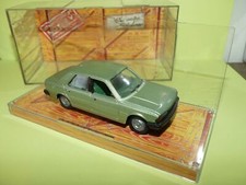 PEUGEOT 305 SR 1977 Vert NOREV 1:43