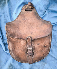 Poche à fer réglementaire