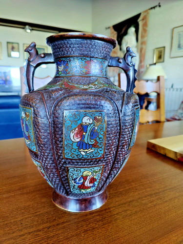 Vase bronze et émaux - ,