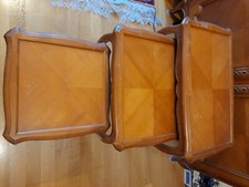 Tables gigogne en merisier