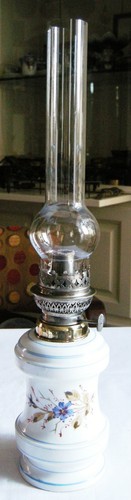 Belle lampe petrole - a,