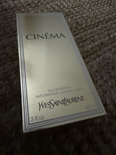 Yves saint laurent - saint, cinéma