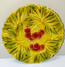 -BELLE ANCIENNE ASSIETTE DESSERT CERAMIQUE BARBOTINE SARREGUEMINES  CERISES