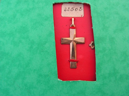 Croix religieuse ancienne - religieuse,
