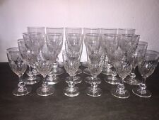 CRISTAL DE ST LOUIS SÉRIE DE 24 VERRES MODÈLE MASSENET 