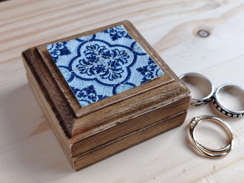 Boîte bagues bois avec - boîte, à