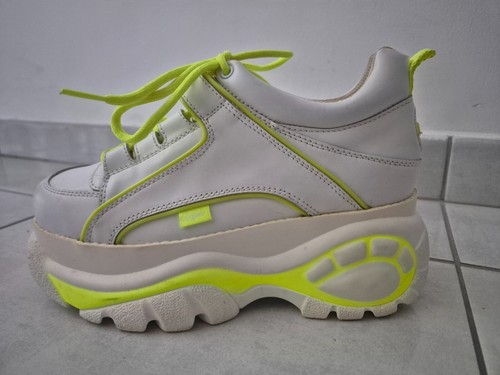 Buffalo blanches jaunes - buffalo,