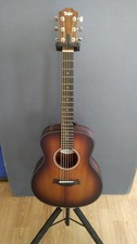 Guitare électrique acoustique