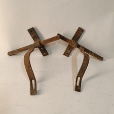 Deux Anciennes Targettes De Porte D'étable Fer Forgé